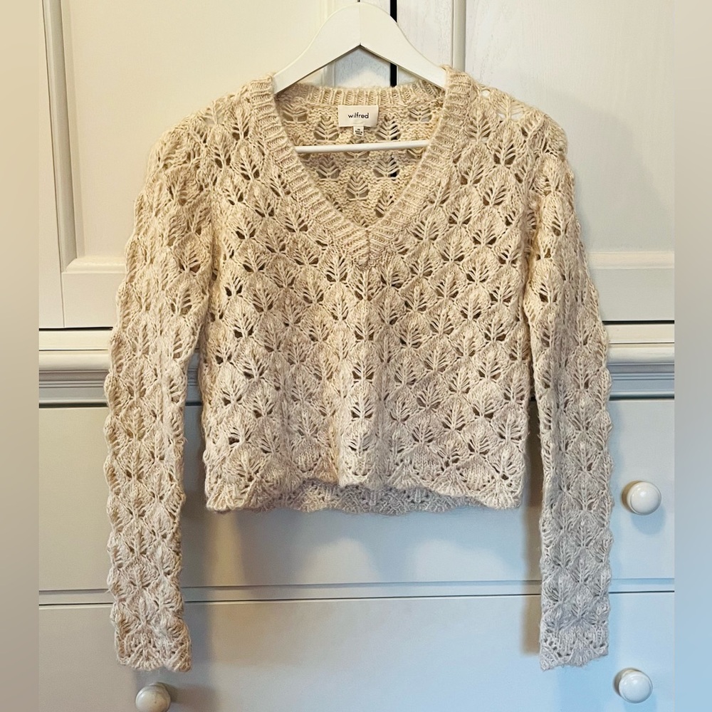Wilfred XS tan/cream/off white sweater.